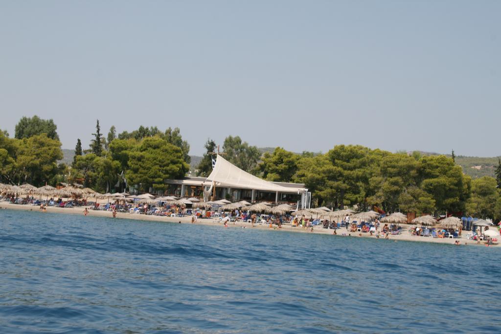 Siagas Beach Hotel Agioi Theodoroi Exterior foto