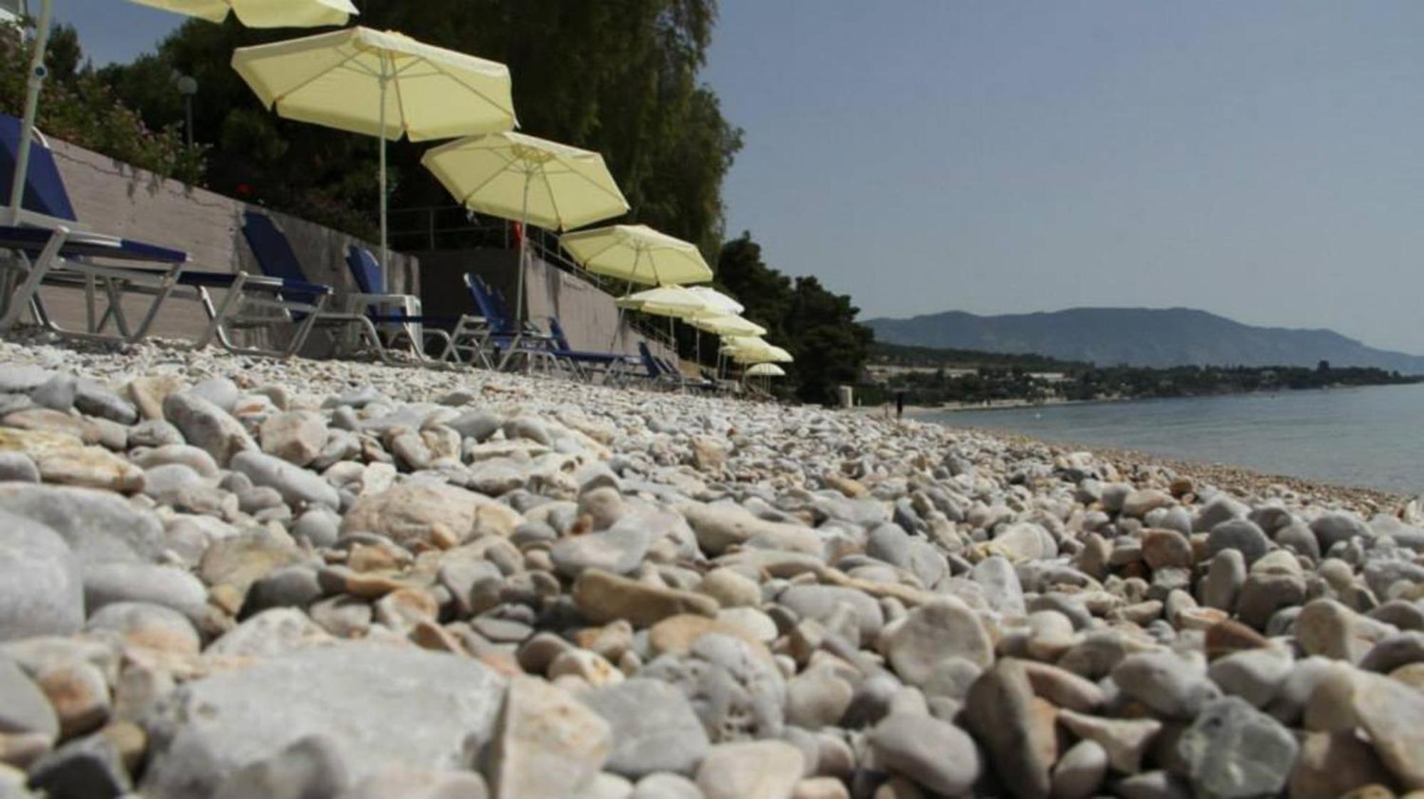 Siagas Beach Hotel Agioi Theodoroi Exterior foto