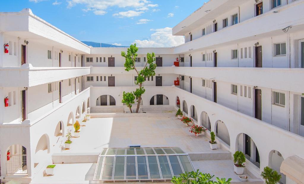 Siagas Beach Hotel Agioi Theodoroi Exterior foto
